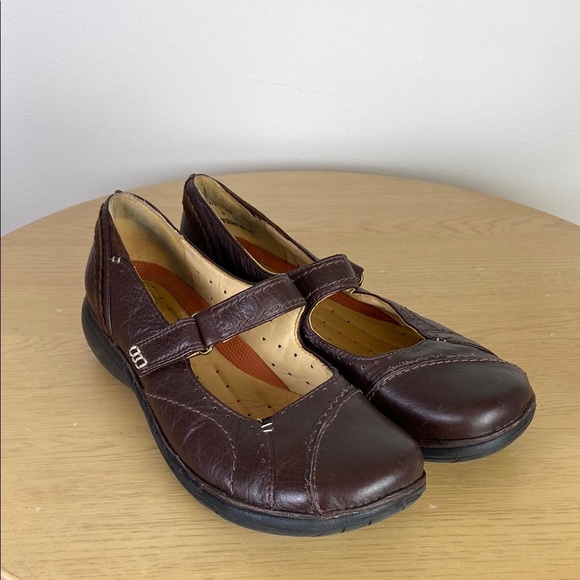 Clarks Shoes - Clarks Mary Jane Loafer Flat Women's 9 Comfortable Supportive Walking Shoe